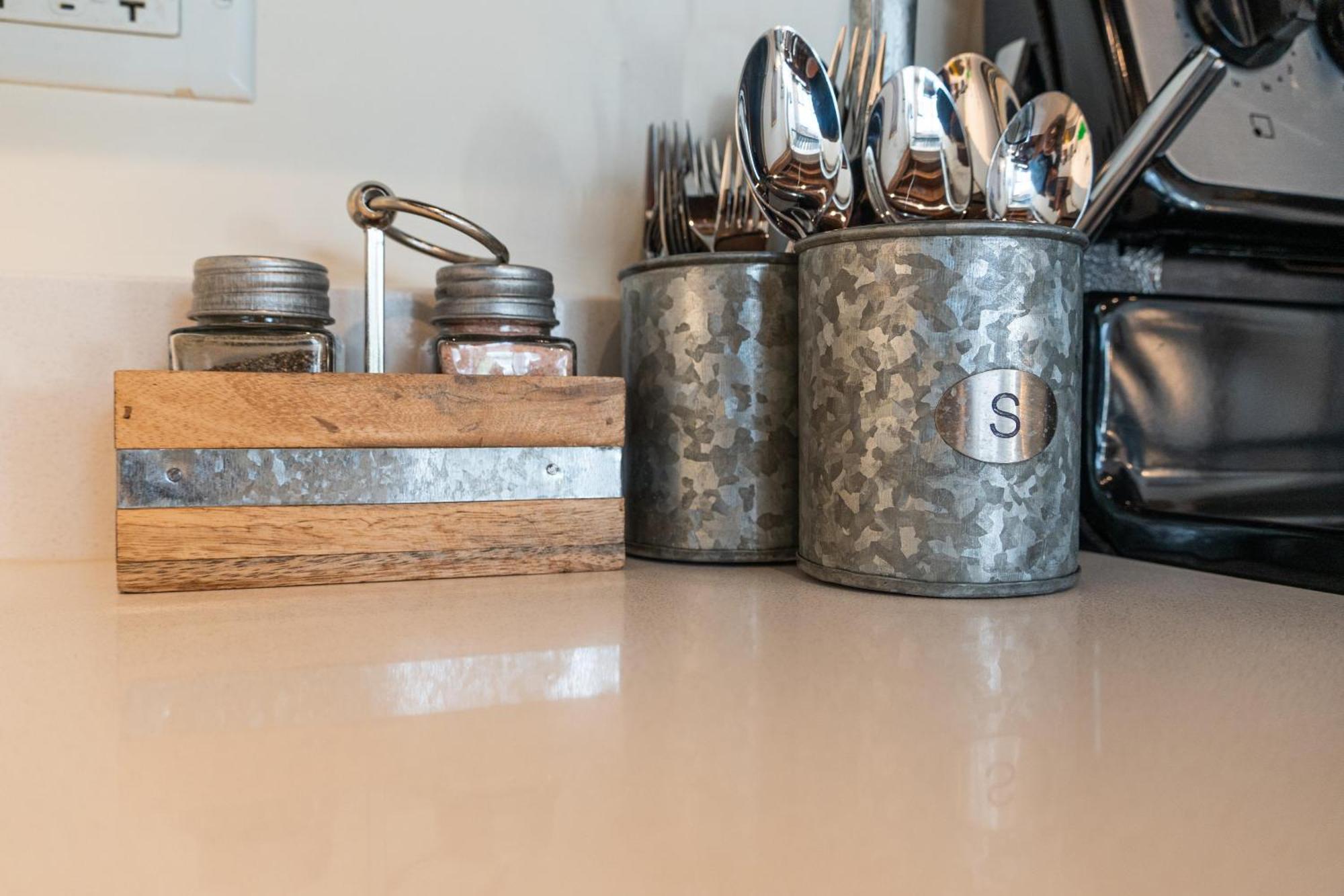 Luxery Stay Chicago - Themed Units! Close To Downtown, Mccormick Place & Wintrust Arena Eksteriør billede