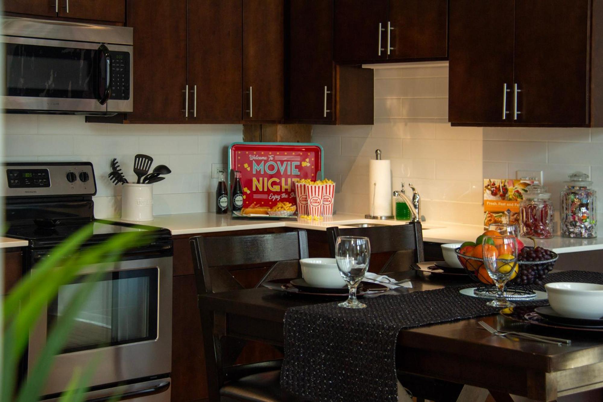 Luxery Stay Chicago - Themed Units! Close To Downtown, Mccormick Place & Wintrust Arena Eksteriør billede